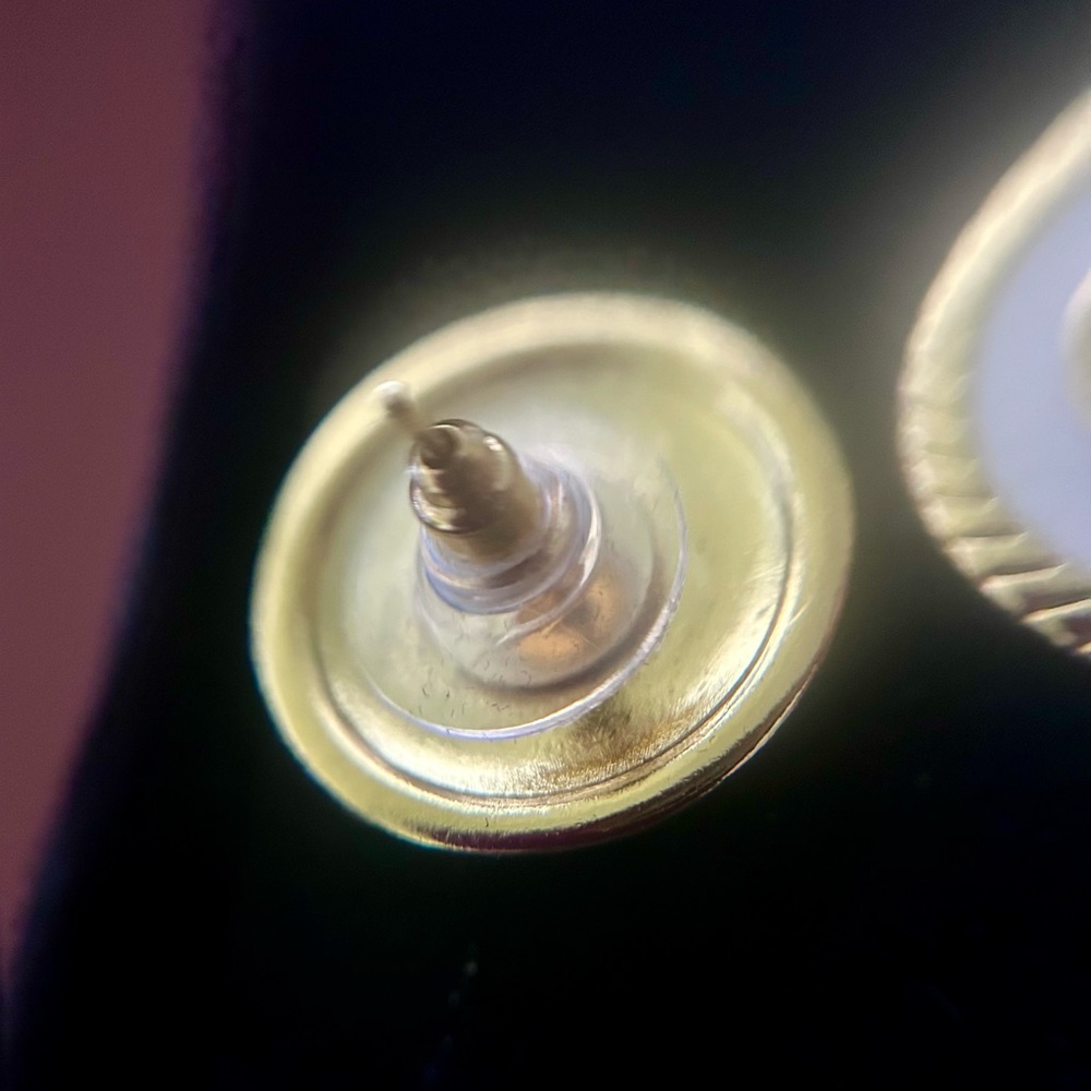 Gucci Handmade Button earrings from luxury clothing - Picture 4 of 4
